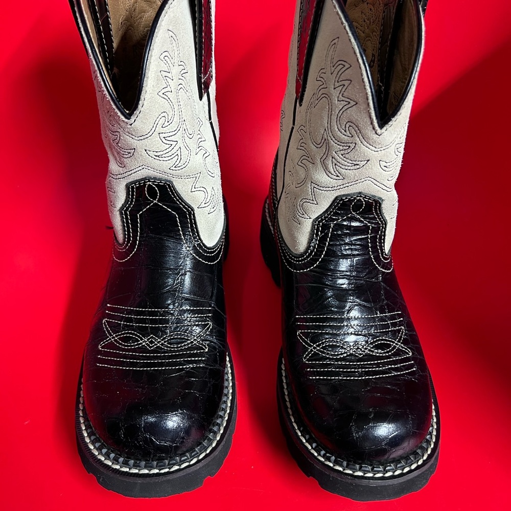 Black and White Ariat Fat Babies